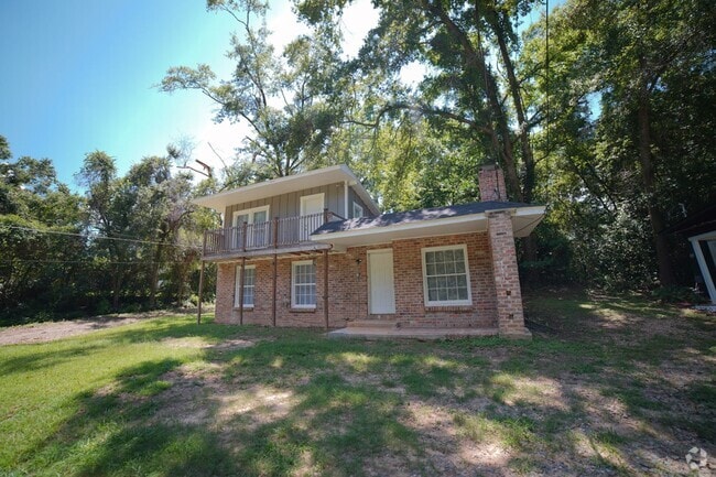 Building Photo - 1118 Louise Dr Unit Apt A