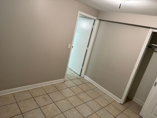 Photo - 5539 N Mango Ave Unidad B