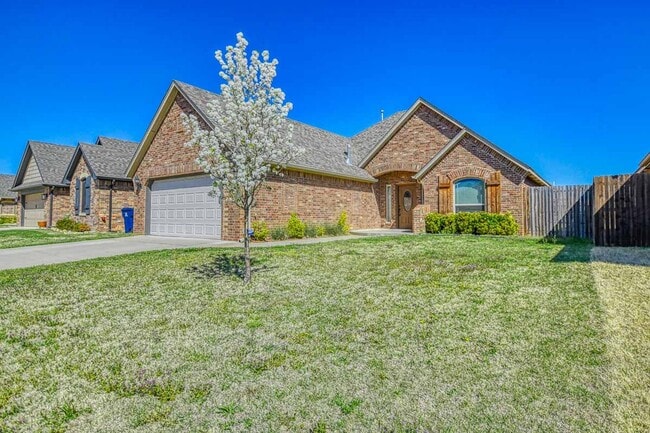 Photo - Beautiful home in Williamson Farms!