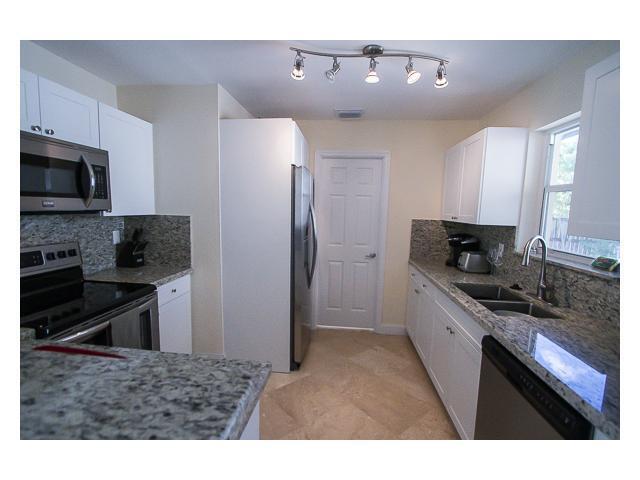 Photo - 927 W Royal Palm Rd