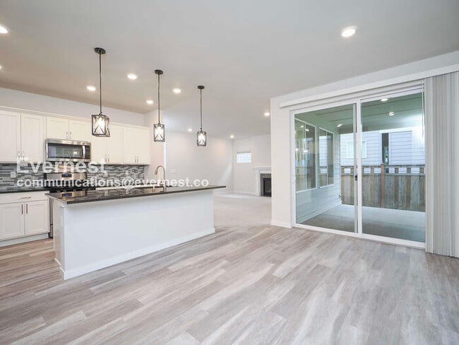 Photo - 33335 Crystal Ave SE