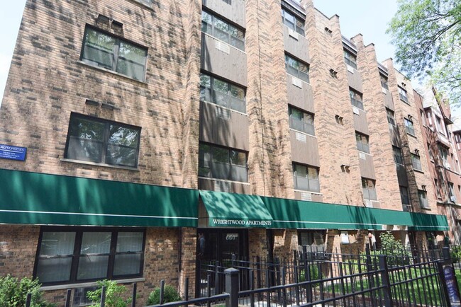 Photo - 663 W Wrightwood Ave Unidad 104 Rental