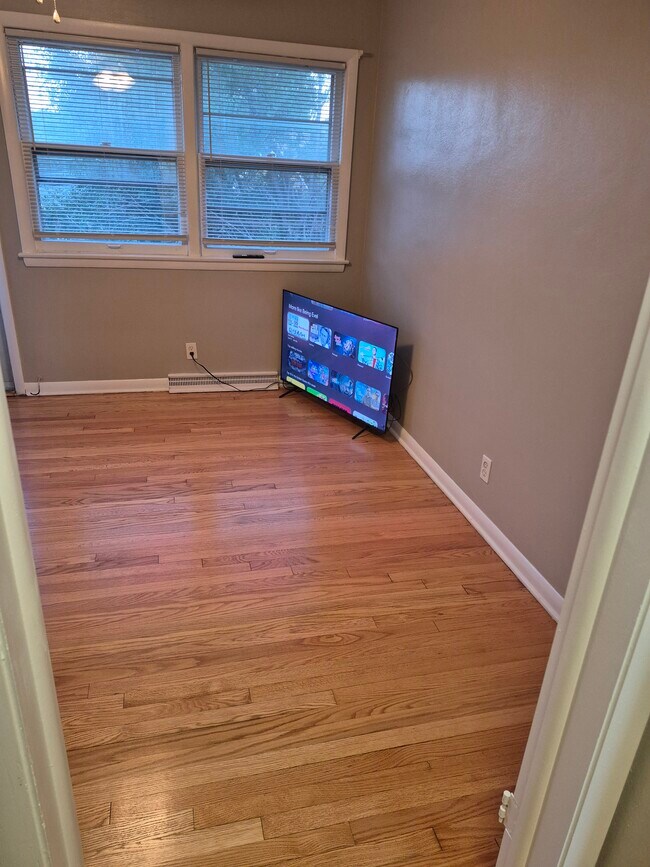 4230 N 100th St Unit 3
