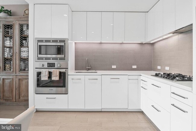 Photo - 1111 24th St NW Unit 78