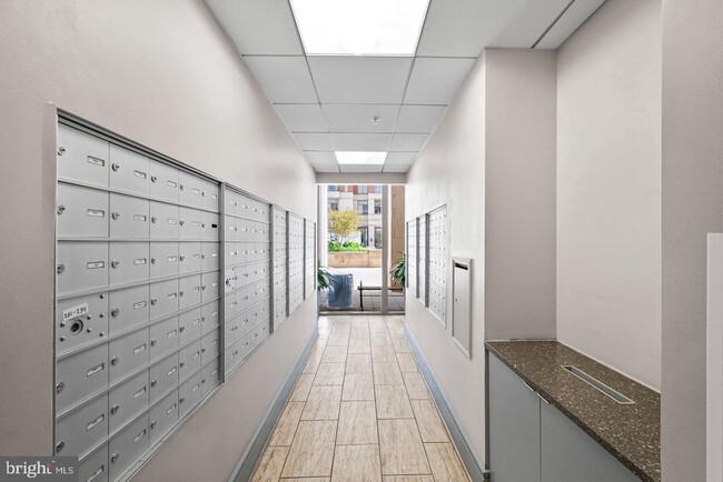 Photo - 3600 S Glebe Rd Unit 330W