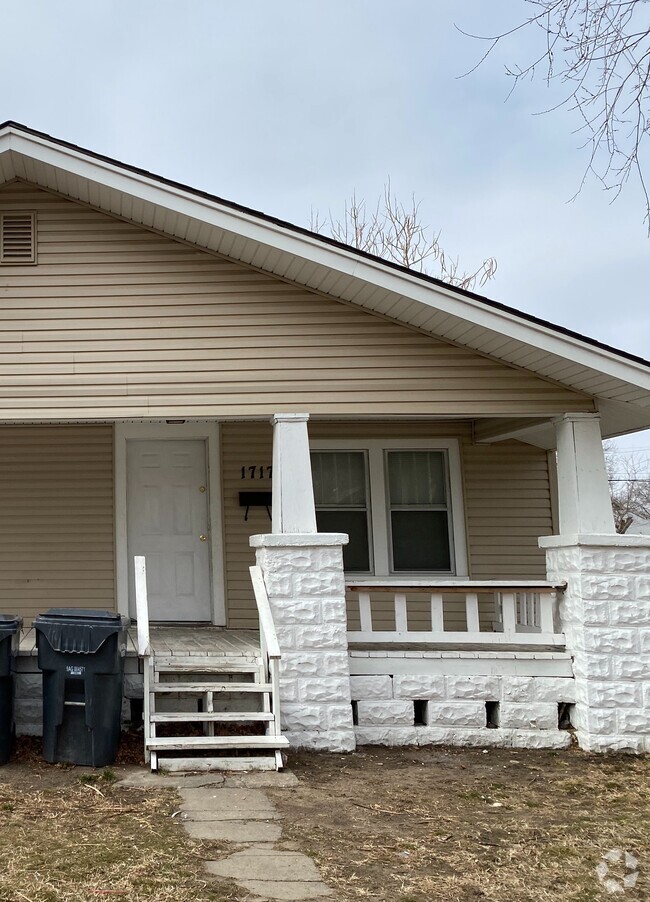 Building Photo - 1717 S Wichita St Rental