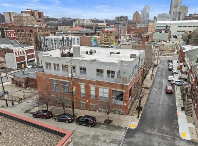 Building Photo - 1536 Colwell St Unit #5 Rental
