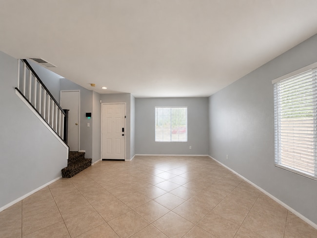 Photo - West Lancaster 3 bedroom - Available now!