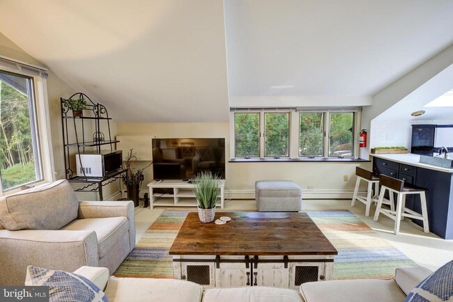 Building Photo - 34 Heather Ln