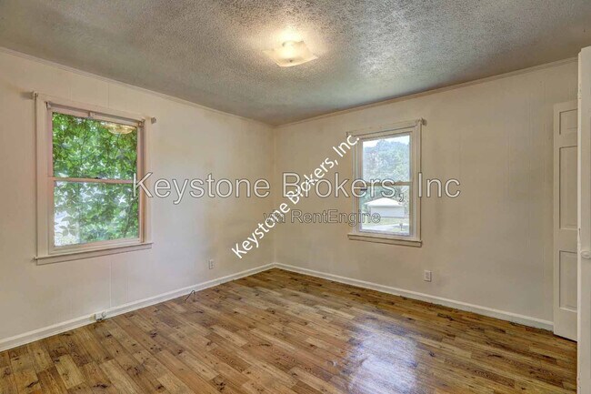 Photo - 3480 Warpath Rd