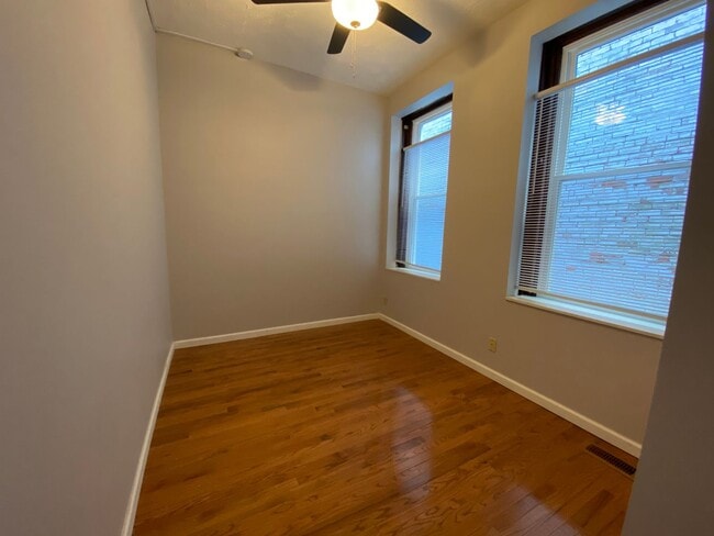 Photo - 55 Parker St Unidad Single Family