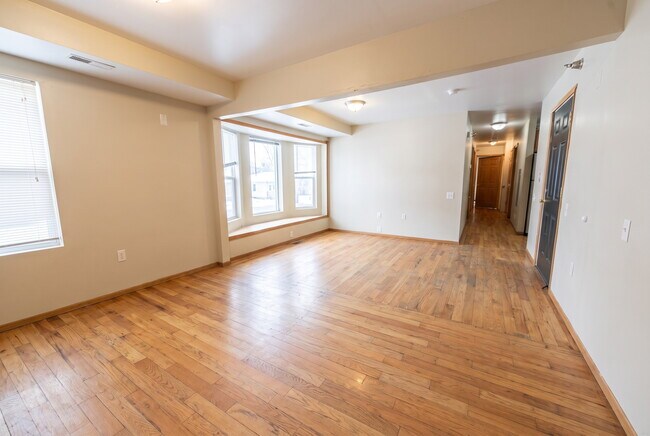 520 W Mifflin St