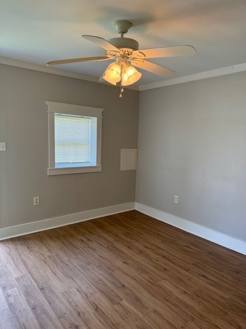 Photo - One bedroom duplex off 40th Ave with vinyl...