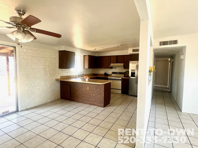 Photo - 2328 W Las Lomitas