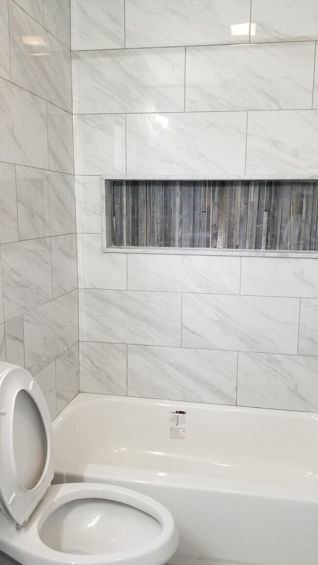 Photo - 419 Old Bridge Tpke