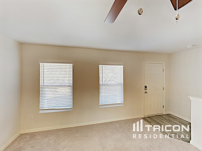 Photo - 2425 Lake Forest Ave