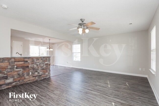 Photo - 14337 Fokker Pl