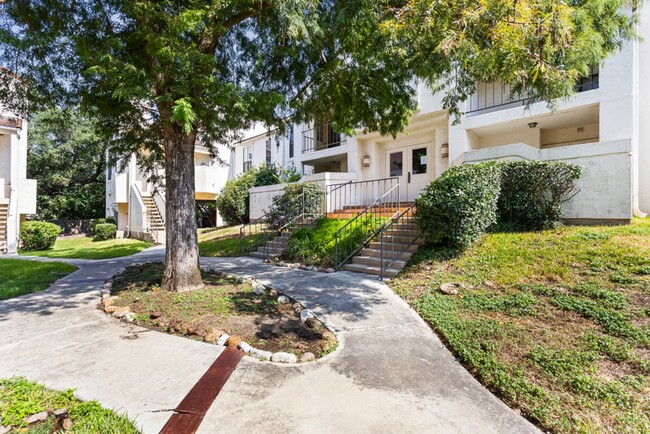Photo - 2255 Thousand Oaks Dr Unit 504
