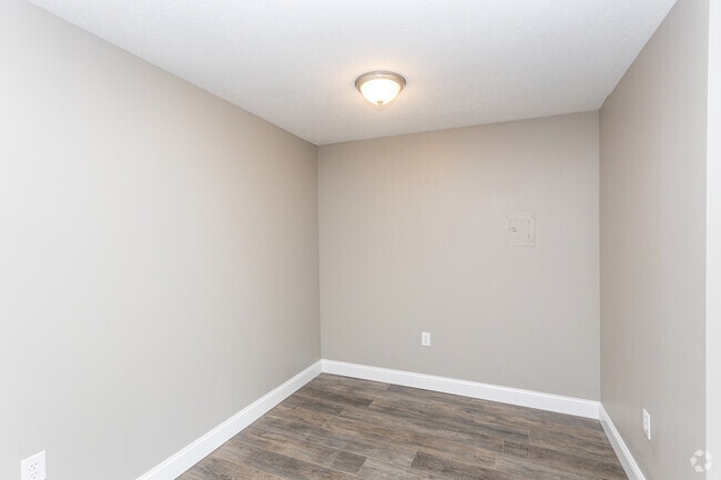 1BR, 1BA - Dining Area