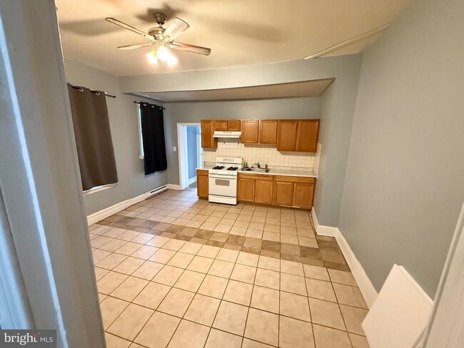 Photo - 1328 N 54th St