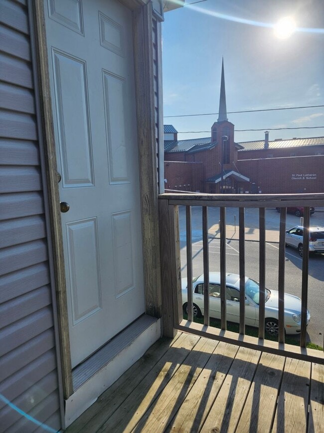 Building Photo - 409 S 13th St Unit 409 Apt. 1