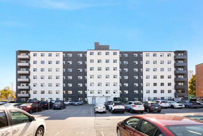 Building Photo - 4 Treewood Street
