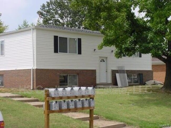 Building Photo - 417 Joseph Dr Unit B Rental