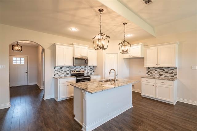 Photo - 8202 Grant Ln