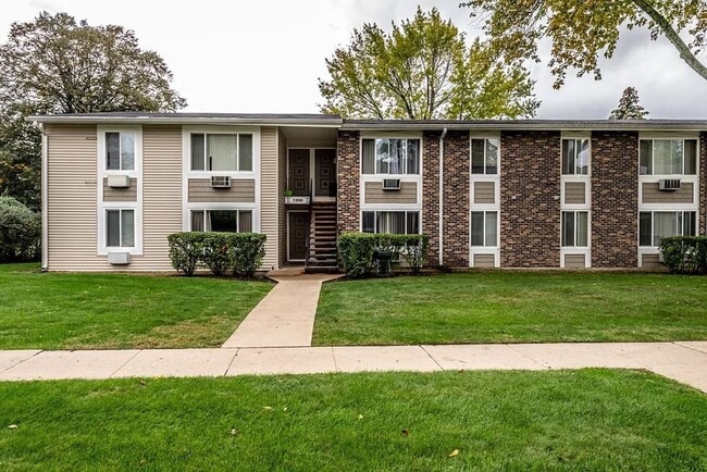 Building Photo - 1600 Light Road Unit 16-112