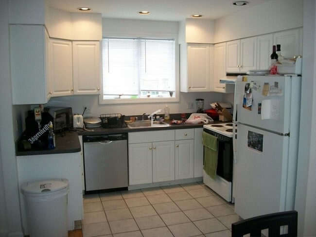 Building Photo - Large Townhouse in Allston, Parking Included, Laundry is in the Unit, Central Heat/AC, Deck