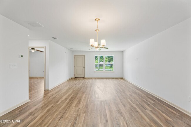 Photo - 400 N Church Ave