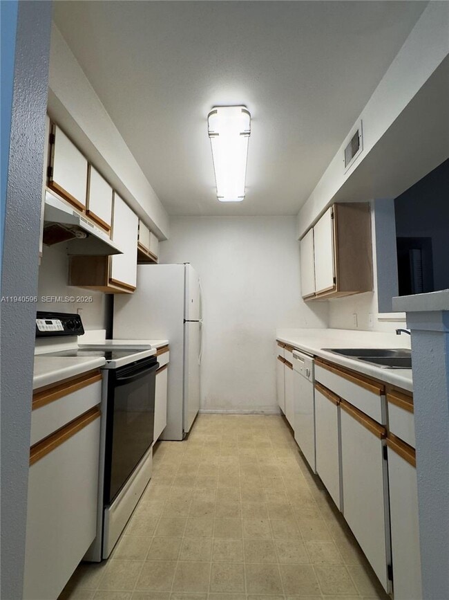 Photo - 2607 NW 33rd St Unit 2116