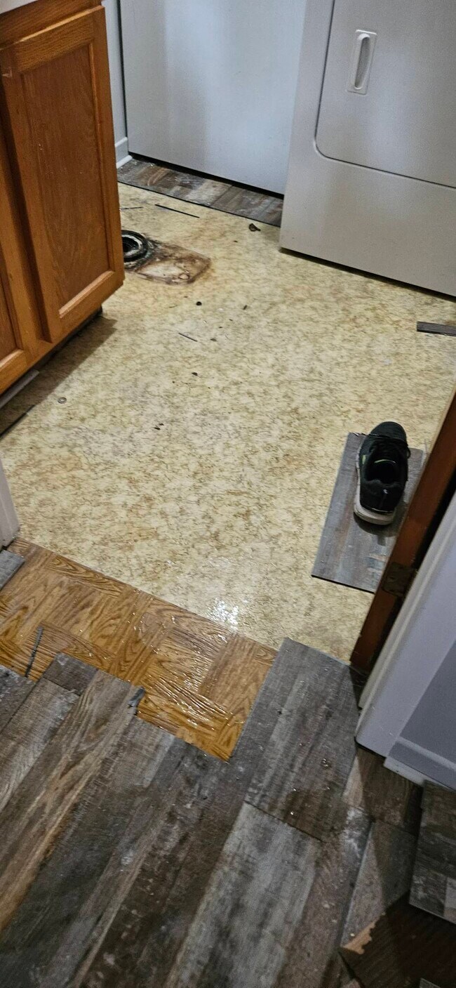 Building Photo - 35-35 Rue Godbout Unit 23