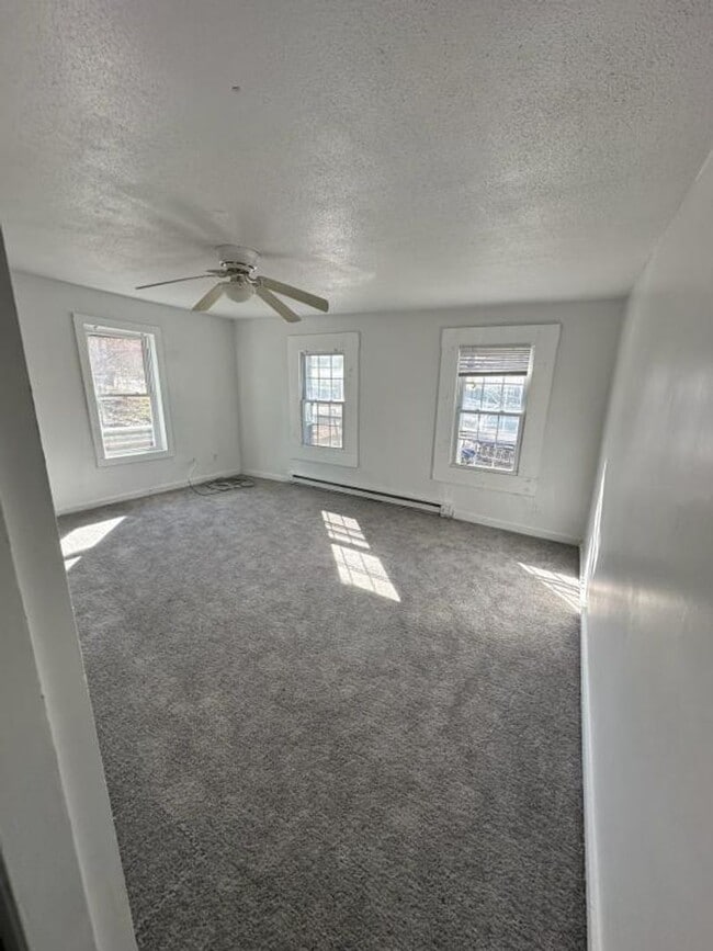 Photo - 14-16 bridge ct hardwick Unit 14A CT