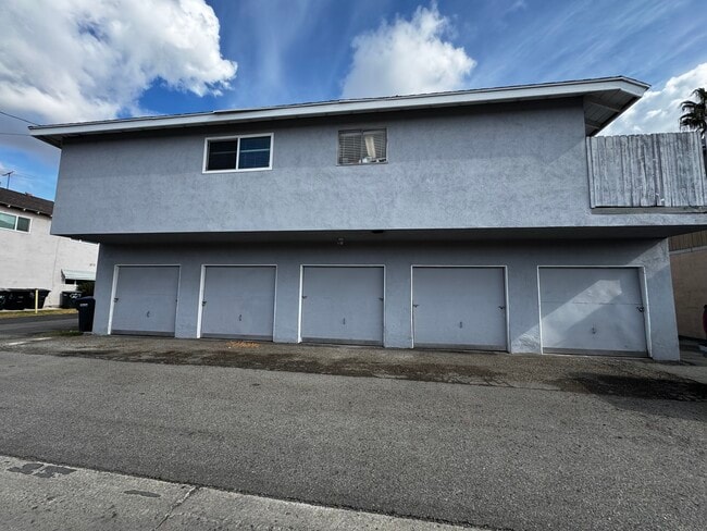 2578 N Bourbon St Unit 2 Bed, 1 Ba