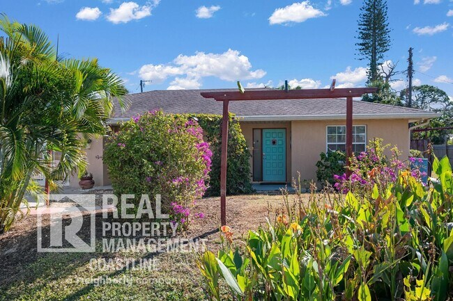 Building Photo - Welcome to Your Venice Oasis!