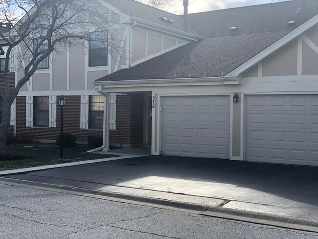 Building Photo - 576 Greystone Ln Unit C2