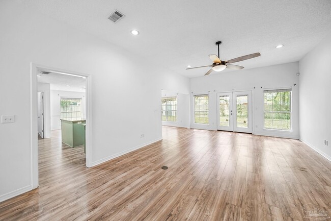 Photo - 3313 Country Meadow Ln