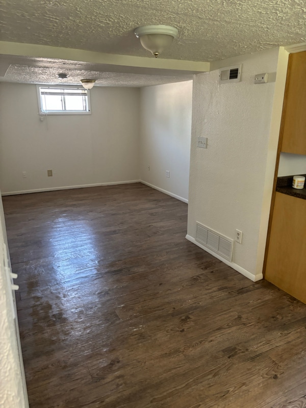 Building Photo - 424 E Dillon St Rental