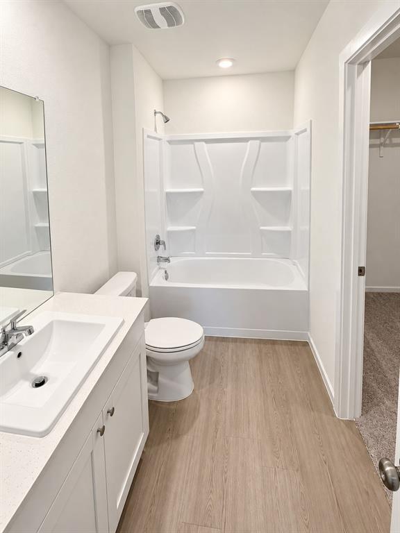 225 Trinity River Holw