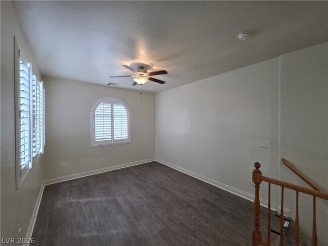9622 Staff Ln