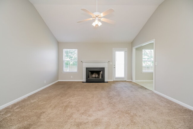 Photo - 3221 Lexmark Cir