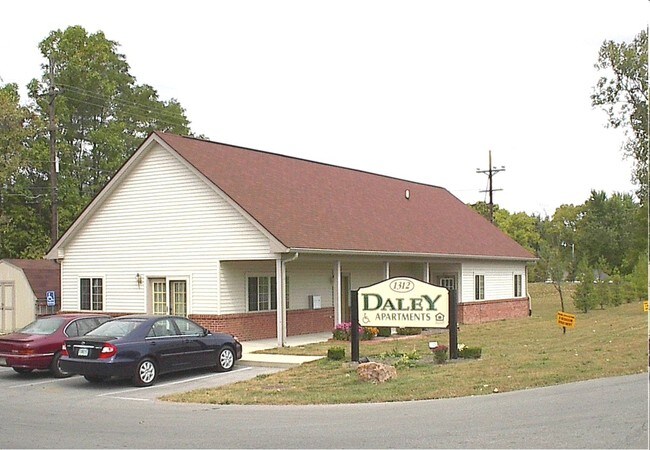 Photo - Daley Apartments