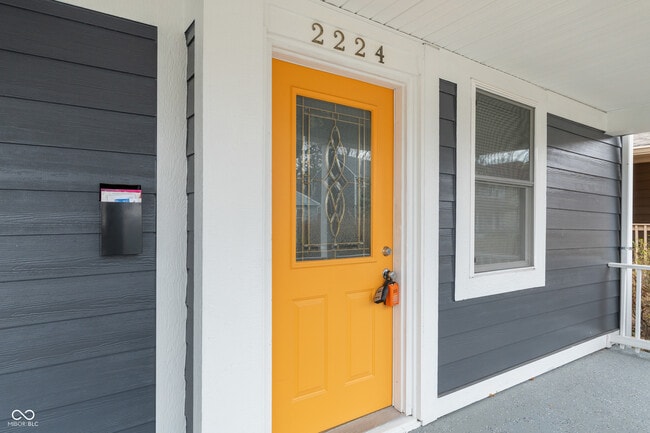 Photo - 2224 N Kenwood Ave