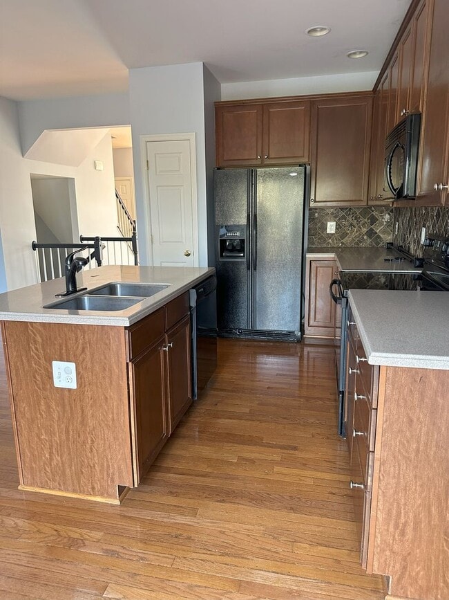 Photo - 153 Oxbow Dr