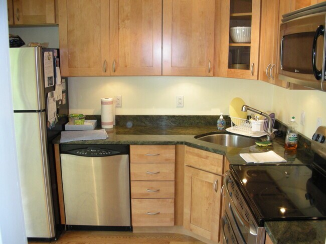 Photo - 2308 L St NW