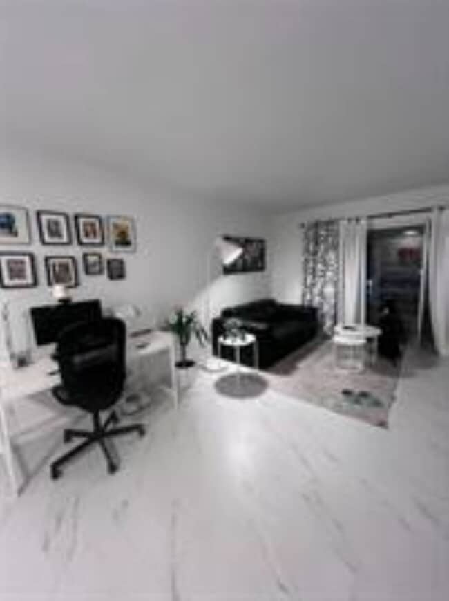 Photo - 2970 NE 16th Ave Unit 111