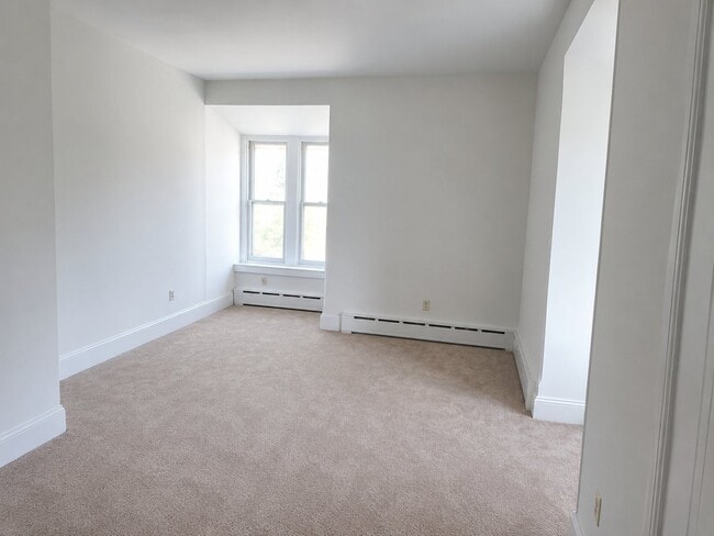 Photo - 201 Bradford Ave Unit 3