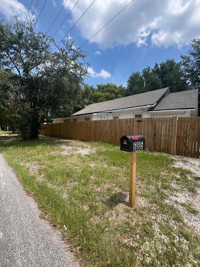 Photo - Plenty of Space!!