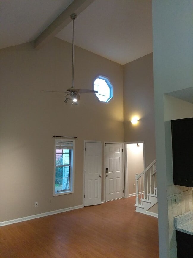 5152 Laurel Bridge Ct SE